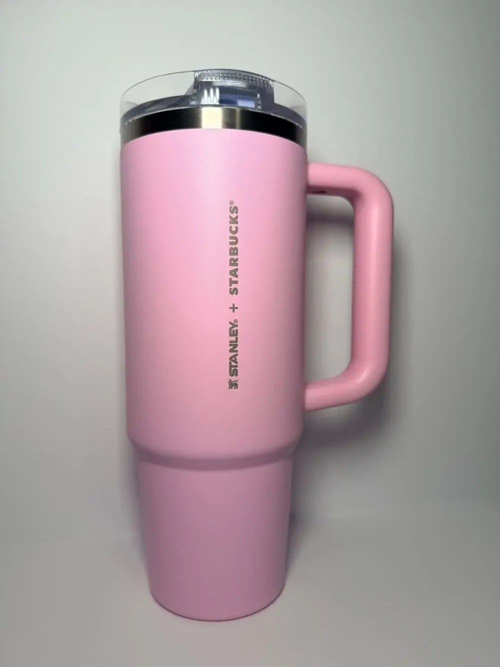 Stanley X Starbucks Taiwan Valentine SWEET PINK 30oz Protour Flipstraw Tumbler